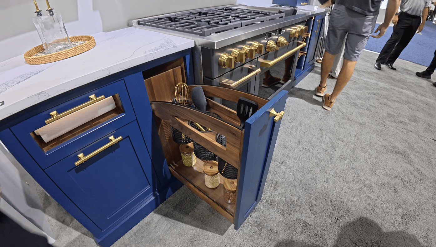 REV-A-SHELF: Walnut Craftsman Collection